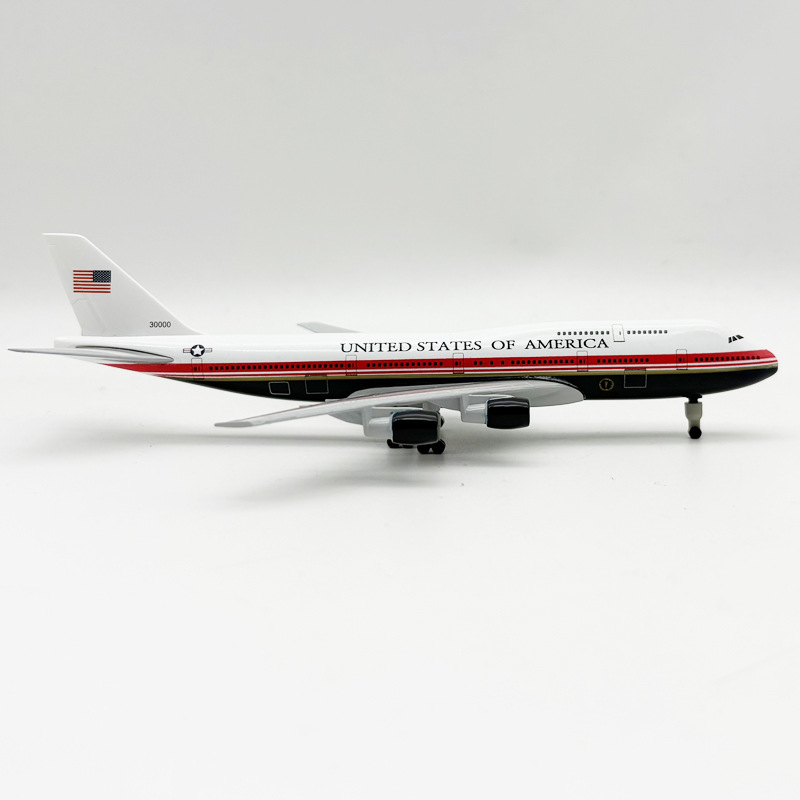 Nouveau modèle d'avion Air For - Model Kit Train avis et prix