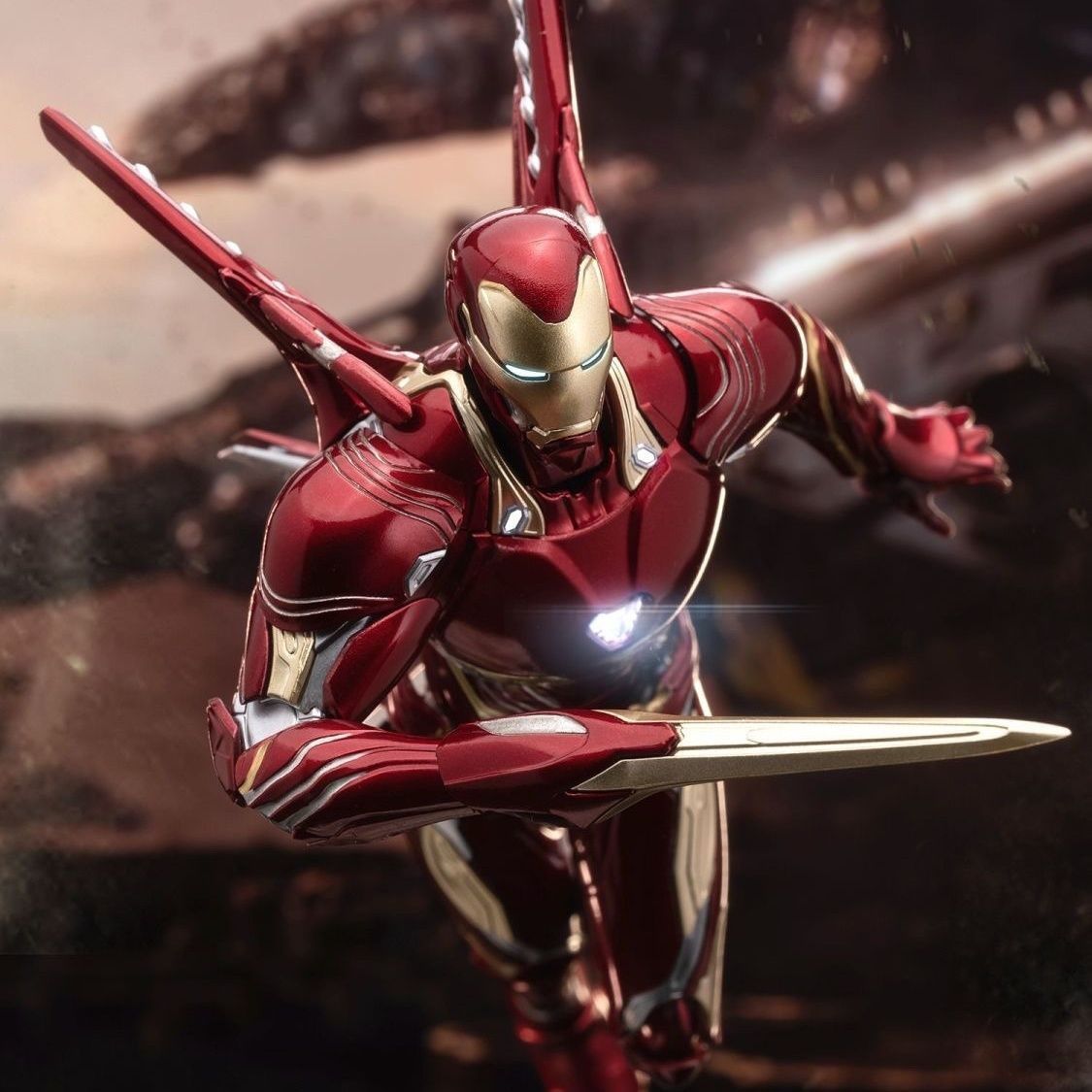 En stock : Figurine Iron Man M - Model Kit Iron Man Mark 50 avis et prix