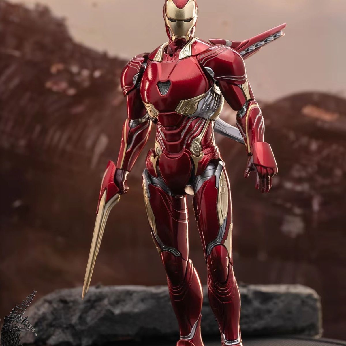 En stock : Figurine Iron Man M - Model Kit Iron Man Mark 50 avis et prix